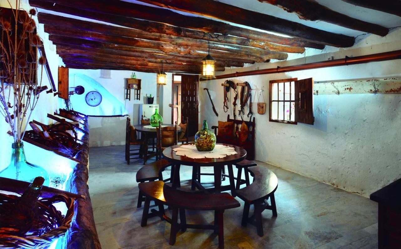 La Boutique Guest House Nuévalos Екстериор снимка